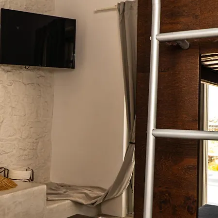 ήσυχο κυκλαδίτικο White&stone N3-n4 Daire *