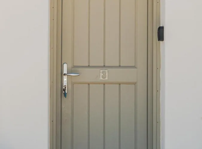 Daire ήσυχο κυκλαδίτικο White&stone N3-n4 Plintri